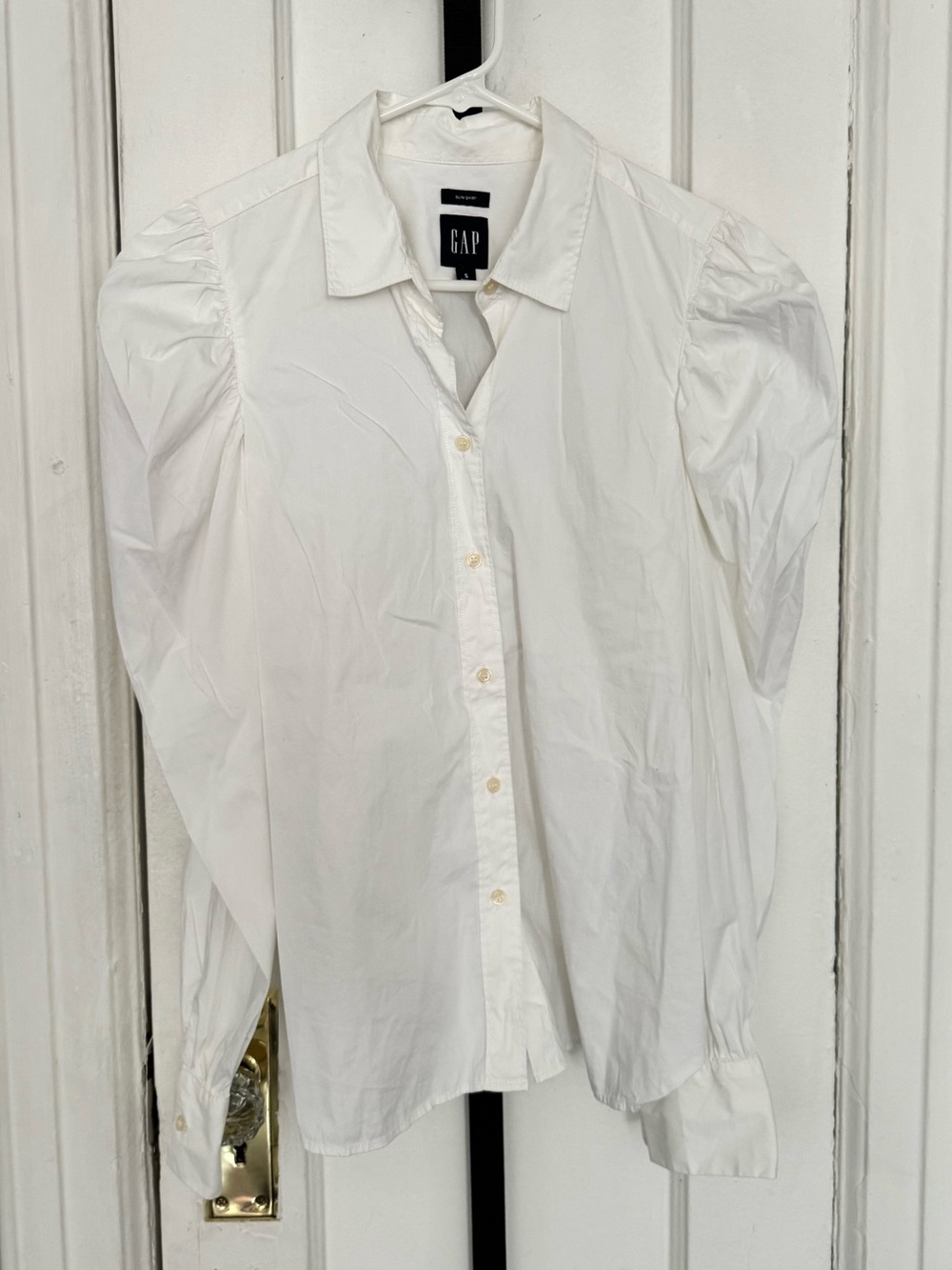 GAP Organic Cotton Puff Sleeve Buttondown Shirt